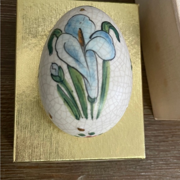 Vintage 1975 Hand Made Italy Veneto Flair Porcelain Egg 4858/7500 Easter Lily - Picture 3 of 5